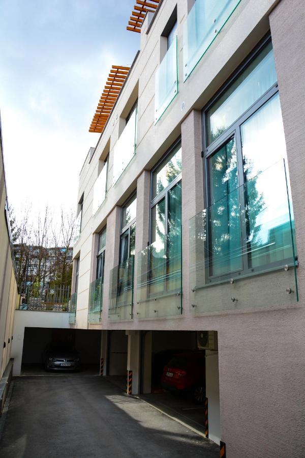 Olympic 84 Apartments SJJ Esterno foto