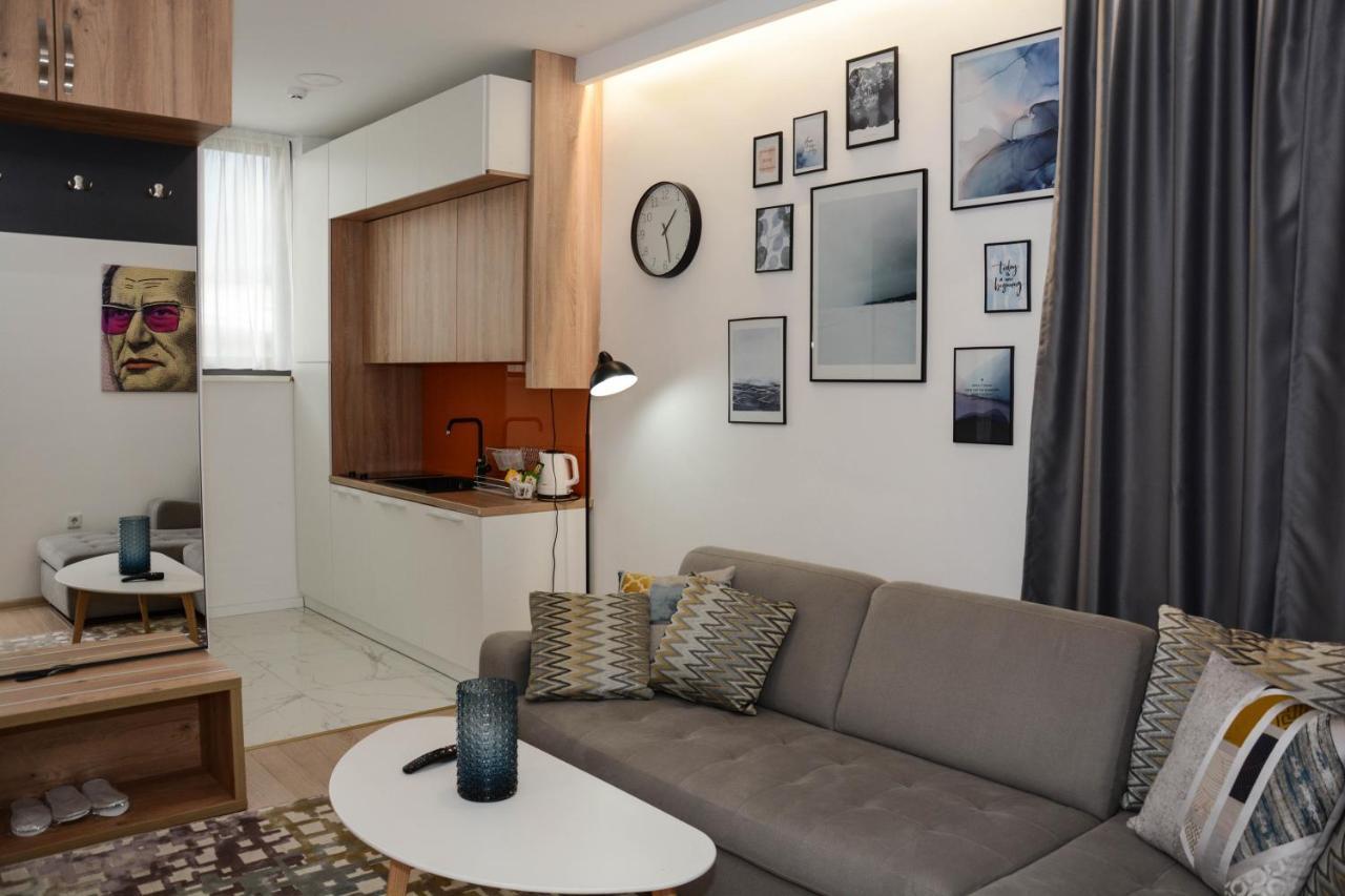 Olympic 84 Apartments SJJ Esterno foto